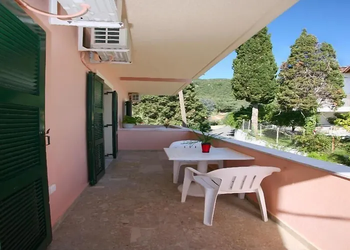 Aparthotel Alexis Benitses (Corfu)