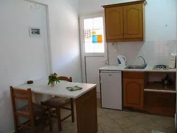 Alexis Lägenhetshotell Benitses (Corfu)